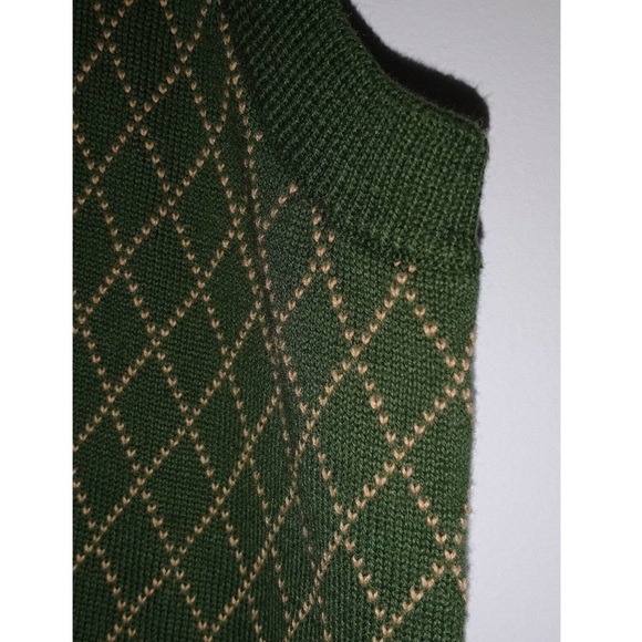 Saddlebred Green Beige Vest - Picture 3 of 10